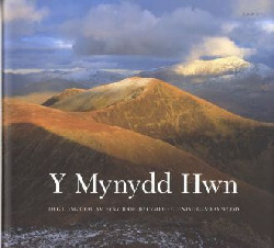 A picture of 'Y Mynydd Hwn - Deg o Ysgrifau am Fynyddoedd (Clawr Caled)' 
                              by 