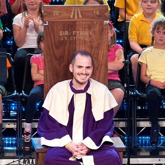 Guto Dafydd yn ennill Gwobr Goffa Daniel Owen